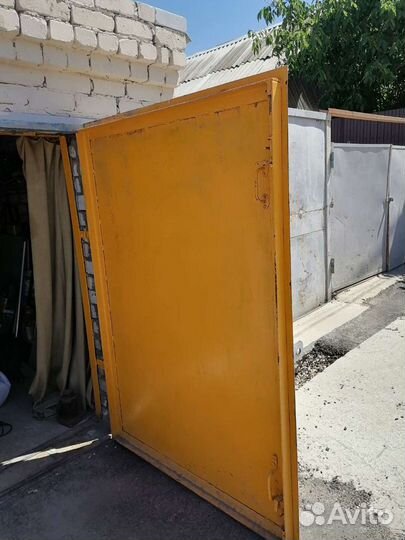 Ворота гаражные металлические бу