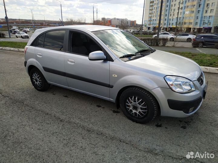 Kia Rio 1.4 AT, 2006, 111 000 км