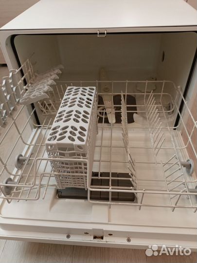 Посудомоечная машина Electrolux ESF2440