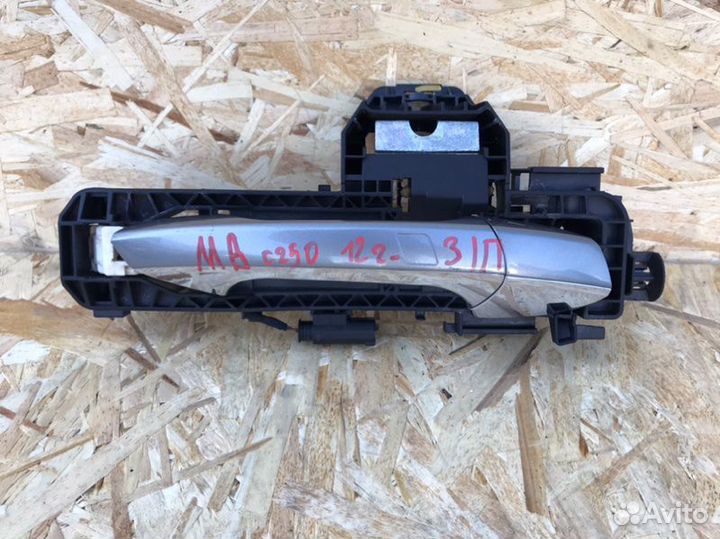 Ручка двери задняя правая Mercedes-Benz C W204 1.8