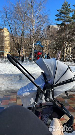 Прогулочная коляска трансформер