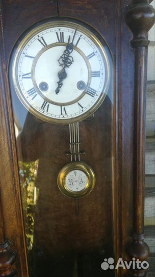 Часы настенные антикварные
