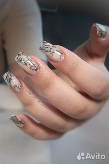 Наращивание ногтей