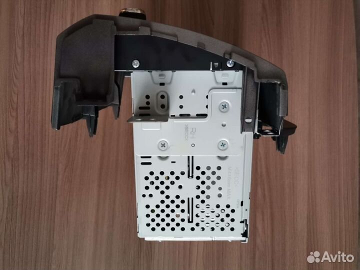 Штатная оригинальная магнитола от киа спортейдж 3