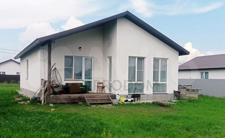 Коттедж 112 м² на участке 9 сот.