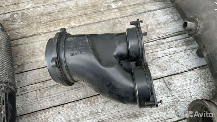 Патрубок воздушный jaguar XF S-type