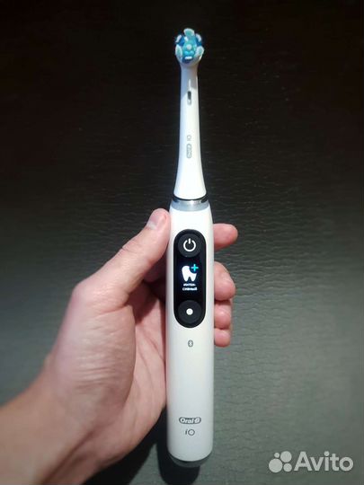 Электрическая зубная щетка Oral-B iO 8 (Новая)