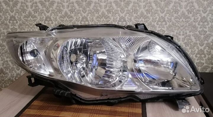 Фара Toyota