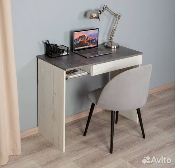 Стол письменный новый