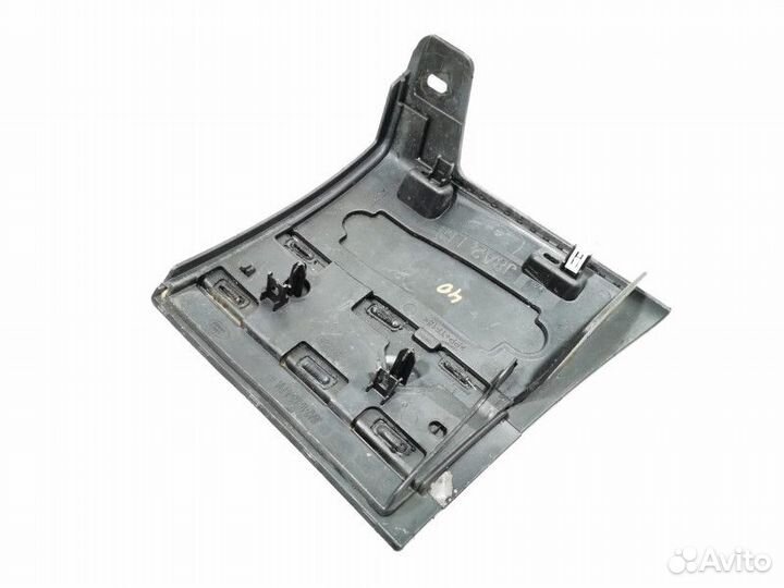 Молдинг крыла переднего левого Land Rover