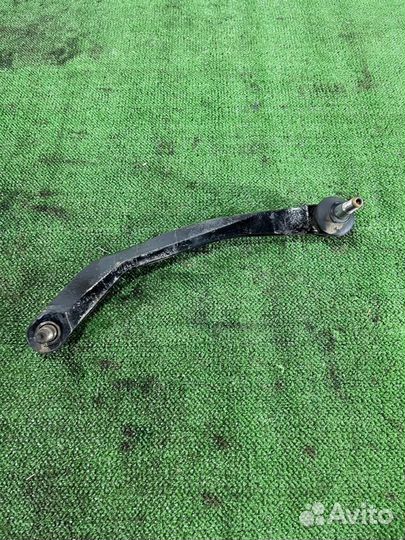 Рычаг передний верхний правый Nissan Primera 3 (P1