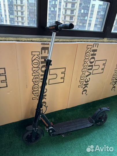 Электросамокат Zaxboard