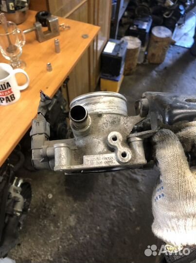 Заслонка дроссельная Toyota Avensis 1zz