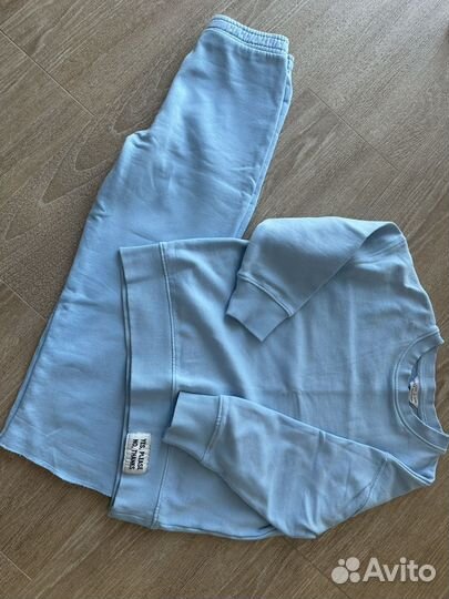 Костюм спортивный