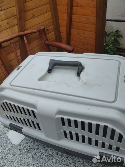 Переноска для собак и крупных кошек