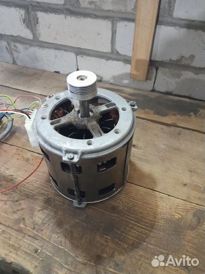 Электродвигатель от стиральной машины