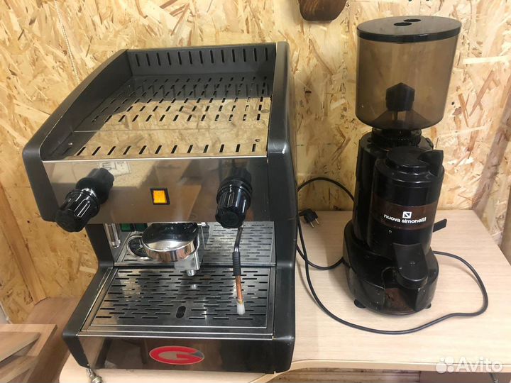 Кофемашина профессиональная Greemac с кофемолкой