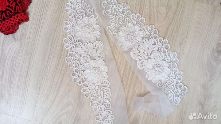 Кружевной воротник