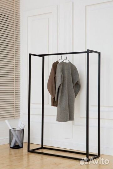 Вешало напольное