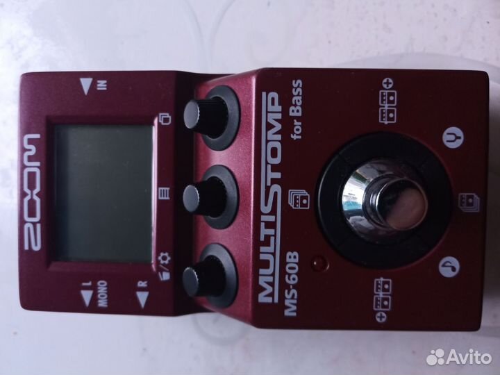 Гитарный процессор для бас гитары zoom MS-60B