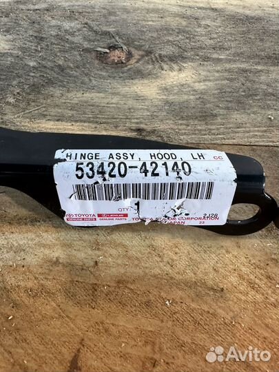 Петли капота Toyota Rav-4 50 кузов