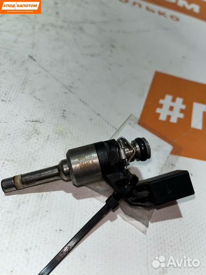 Форсунка топливная Volkswagen Golf 6 2011