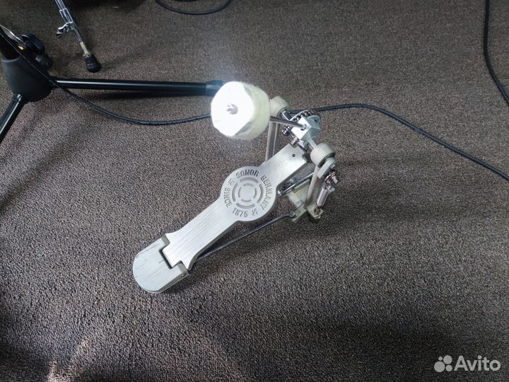 Педаль для бас барабана Sonor