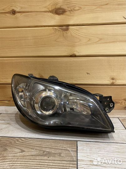 Фара передняя Subaru Impreza