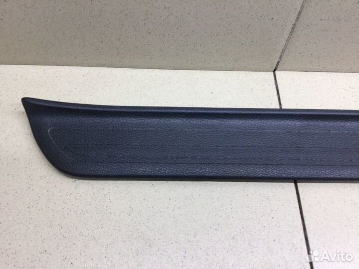 Накладка порога (внутренняя) передняя правая Kia