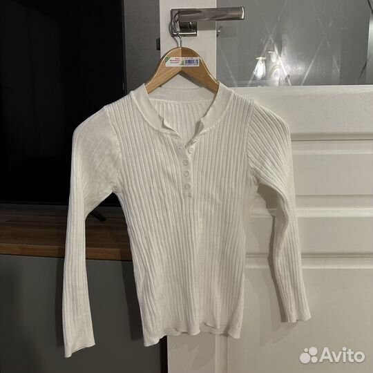 Свитер женский