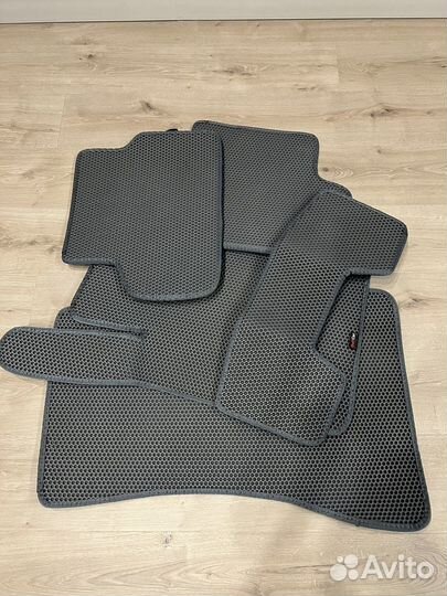 Автомобильные коврики EVA для BMW 5 G30 серые бу
