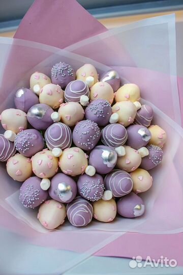 Шоколад ручной работы Клубника Букеты Торты