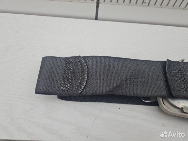 Ремень безопасности задний левый Hummer H3 LLR