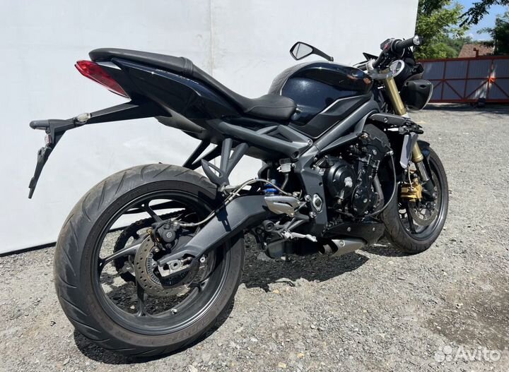Triumph Street Triple Год 2013