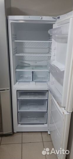 Холодильник indezit 185см