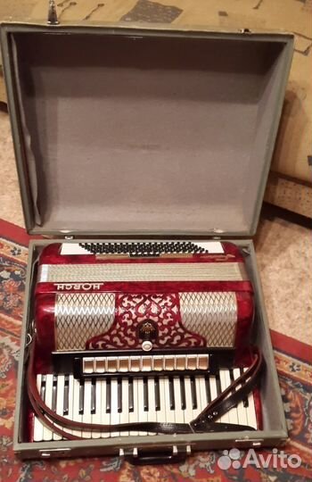 Аккордеон Horch Superior 1977 года