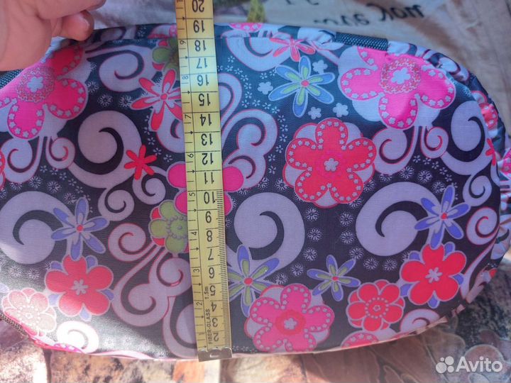 Сумка переноска для маленьких собак с карабином