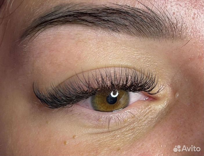 В добром наращивание ресниц в салоне