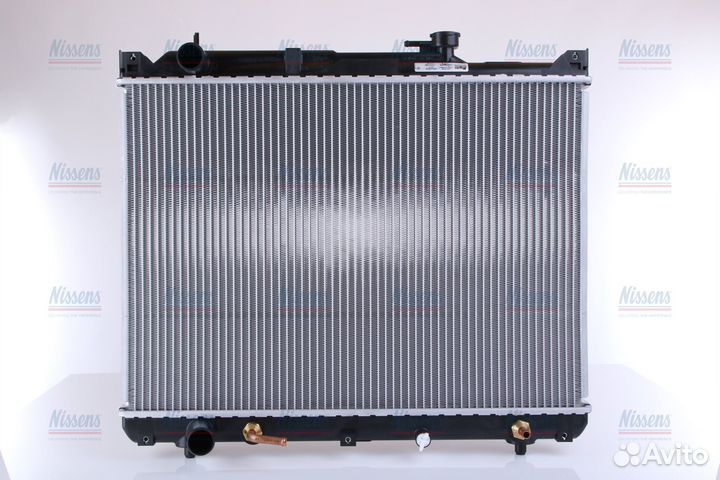 Радиатор охлаждения двс suzuki grand escudo (1998)