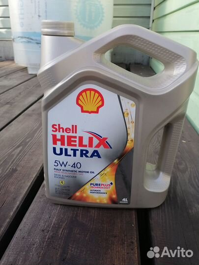 Продам моторное масло Shell
