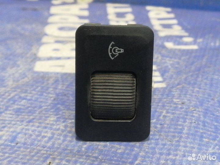 Кнопка освещения панели приборов Mitsubishi L200