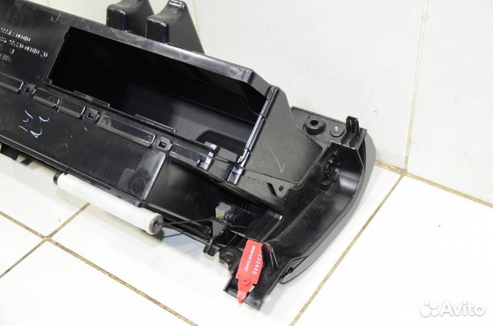 Бардачок Toyota Tundra USK56 5.7 2013