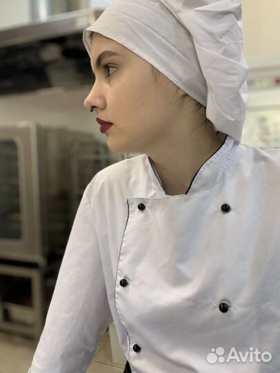 Помощник кондитера