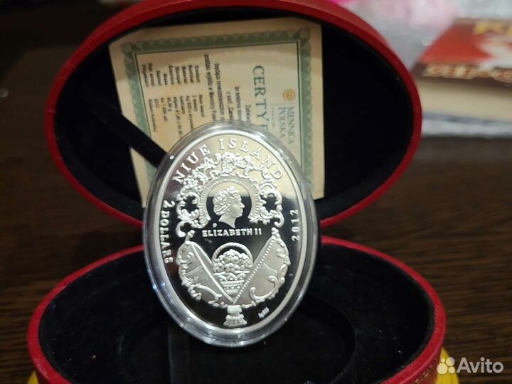 Монета 2 доллара