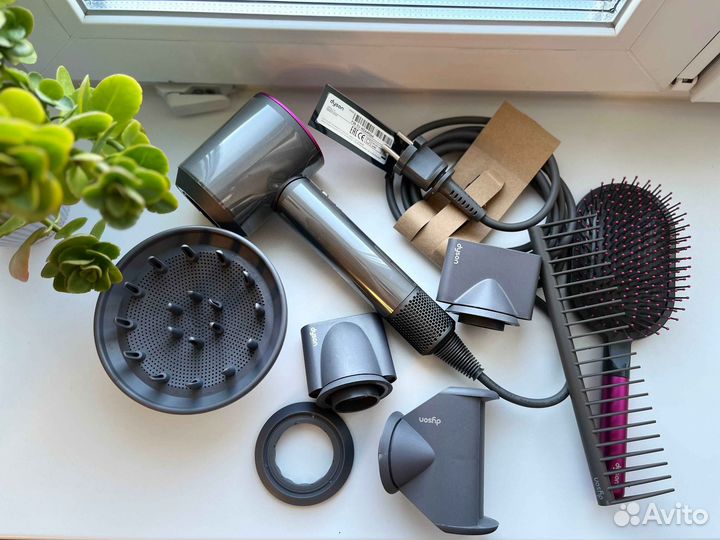 Фен Dyson Supersonic