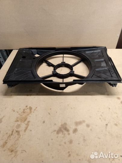 Кожух вентилятора охл. двигателя 253501G050