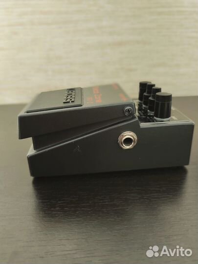 Boss metal zone MT 2