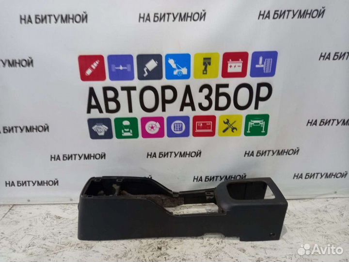 Консоль центральная Suzuki Liana 1.6 2007