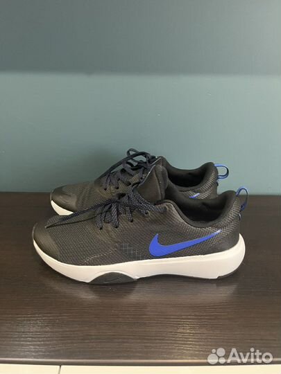 Кроссовки Nike