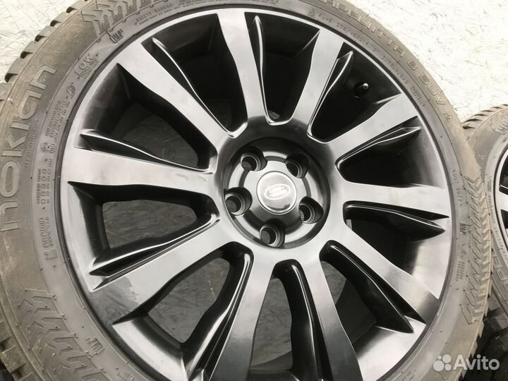 R21 Nokian Tyres Hakkapeliitta 8 275/45, PCD 5x120 DIA 72.6